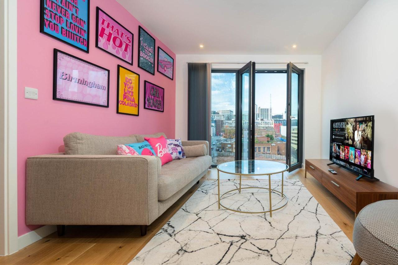Maevela Apartments ☆ Pink Luxury Apartment With Balcony - Birmingham City Centre - 5 Min Walk From Bullring, Cube, Mailbox, New Street Station - Free Netflix & Wifi Exterior foto