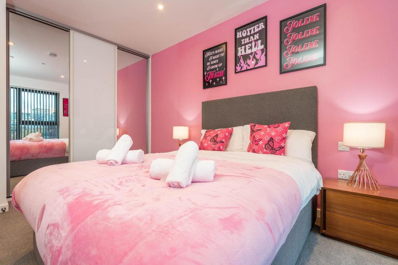 Maevela Apartments ☆ Pink Luxury Apartment With Balcony - Birmingham City Centre - 5 Min Walk From Bullring, Cube, Mailbox, New Street Station - Free Netflix & Wifi Exterior foto